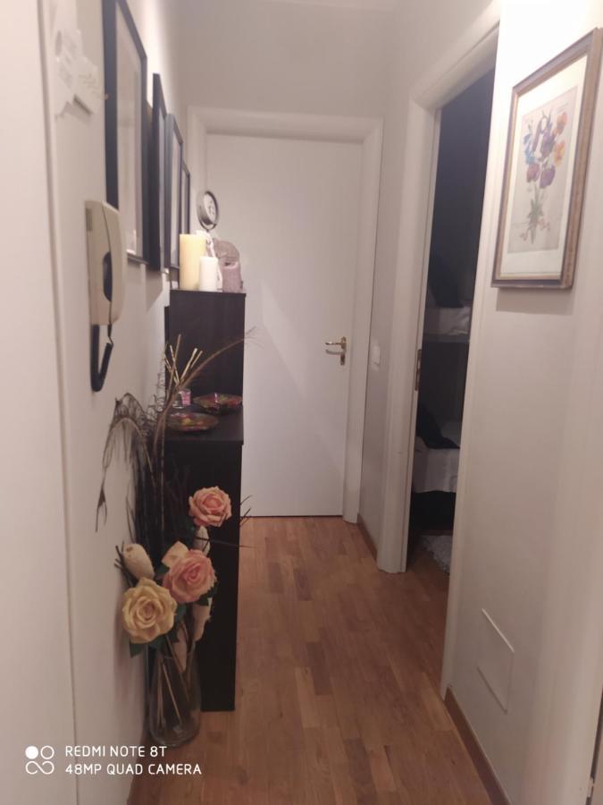 Room In Private Apartment فلورنس المظهر الخارجي الصورة