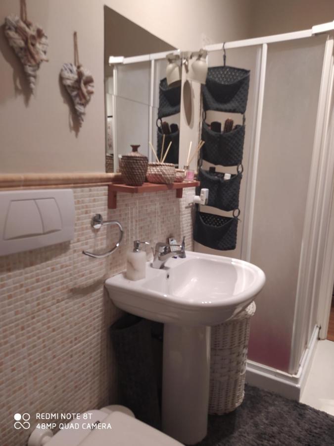 Room In Private Apartment فلورنس المظهر الخارجي الصورة